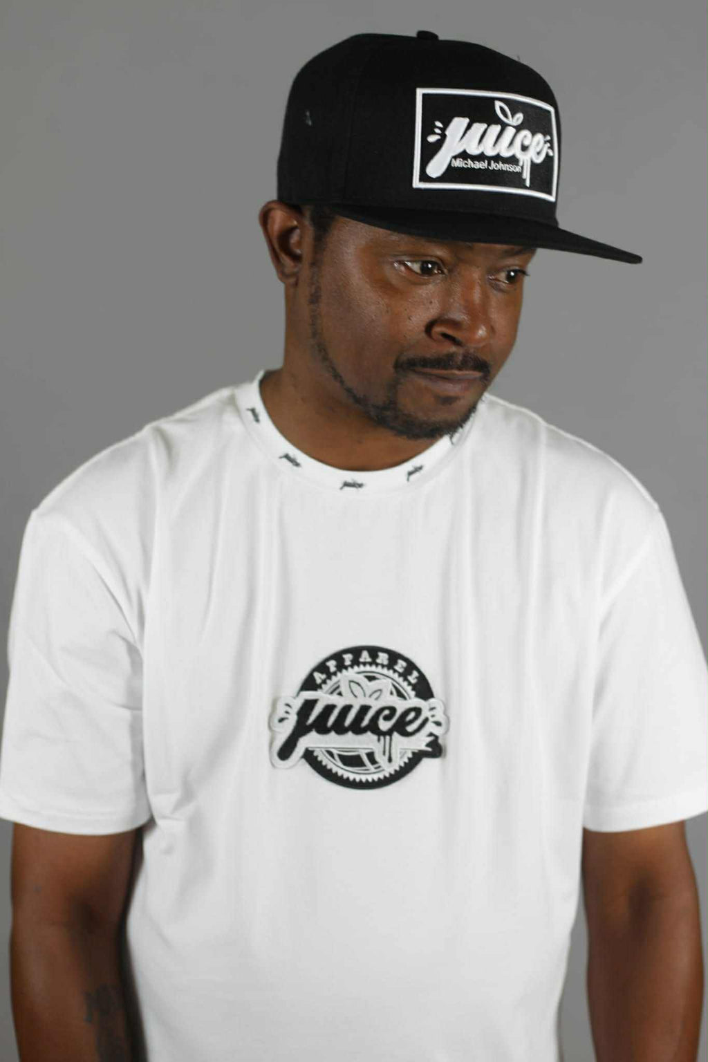 JUICE EMBROIDERY PATCH CREAM CASUAL TEE